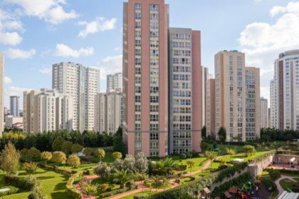 Imóveis de revenda mostram forte valorização dos apartamentos antigos pela localização e metragem, comenta Alex Nabuco dos Santos.