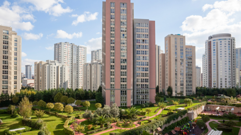 Imóveis de revenda mostram forte valorização dos apartamentos antigos pela localização e metragem, comenta Alex Nabuco dos Santos.
