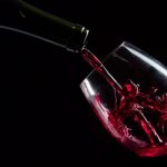 Vinhos sem álcool e tintos leves de Bordeaux: a nova revolução no consumo global de vinho